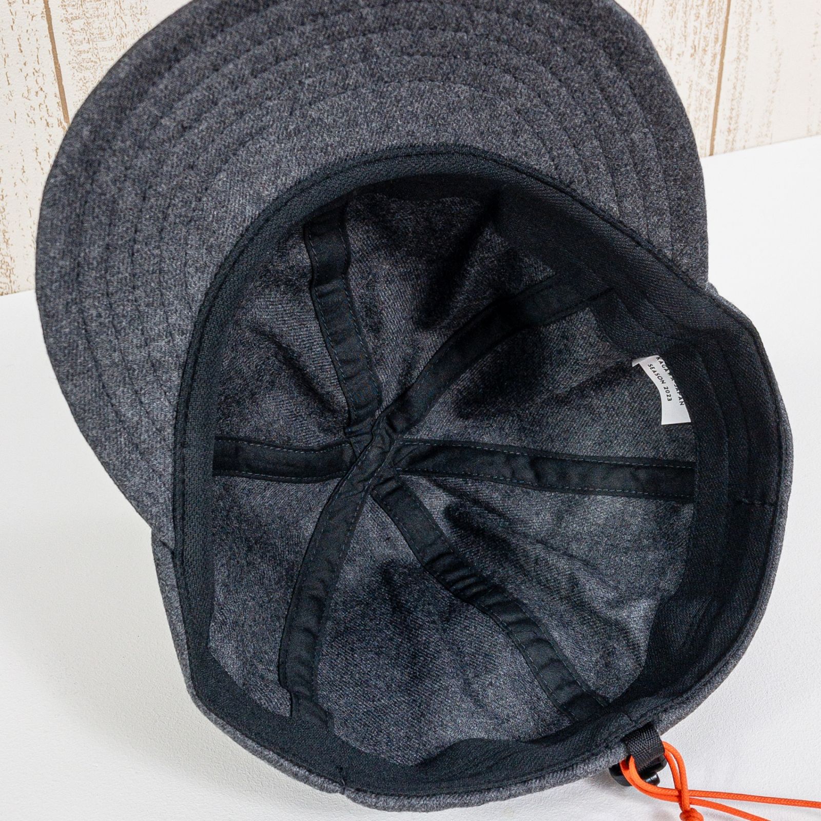 メリノウール Asian