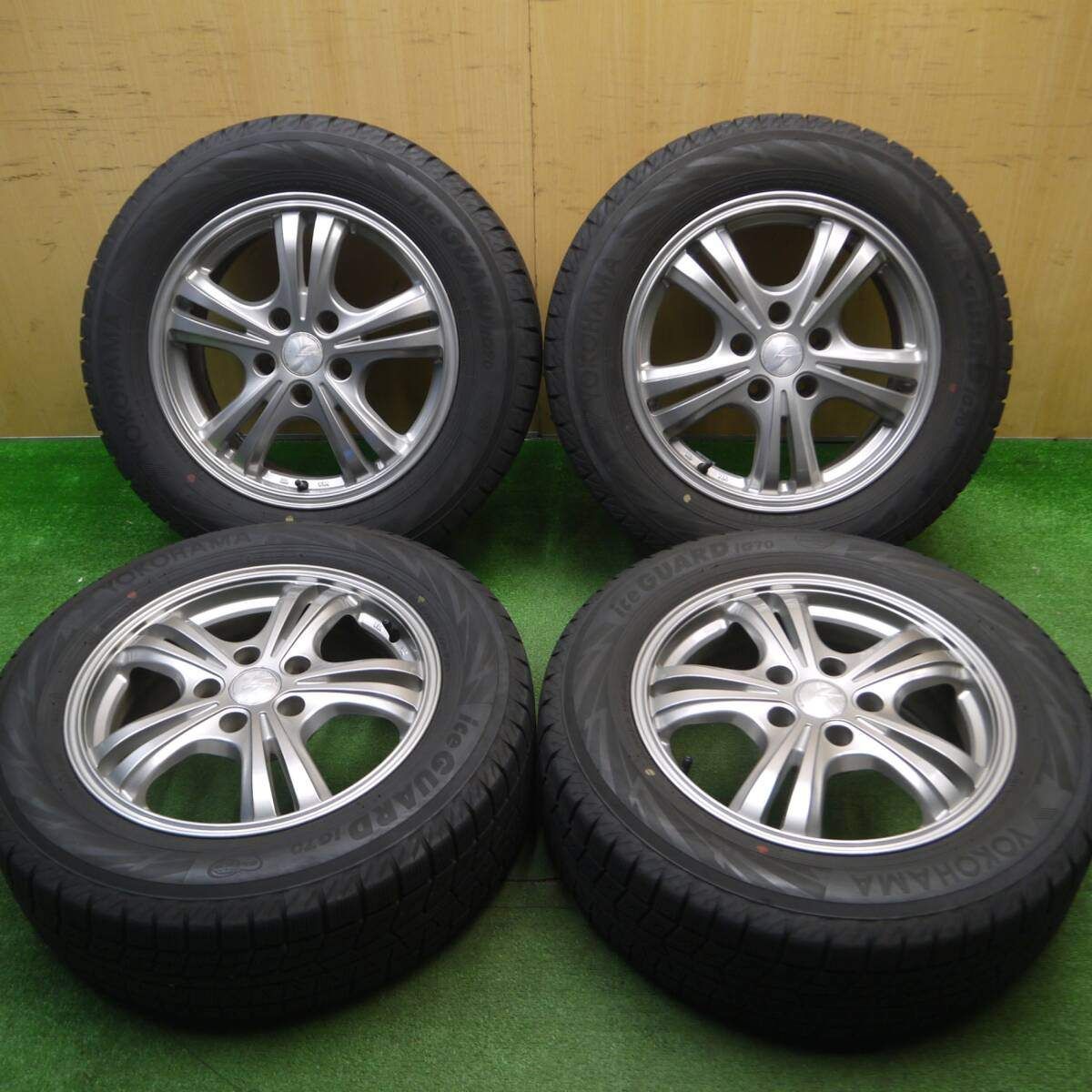 ライズロッキーに195/65R16インチヨコハマスタッドレス22年製バリ溝4本