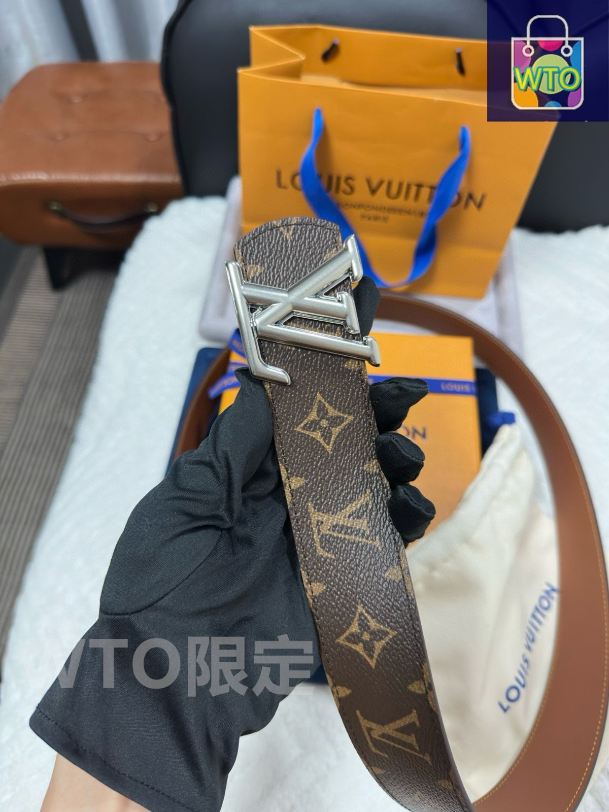今日特価】Louis Vuitton モノグラムブラックベルト M8846-1