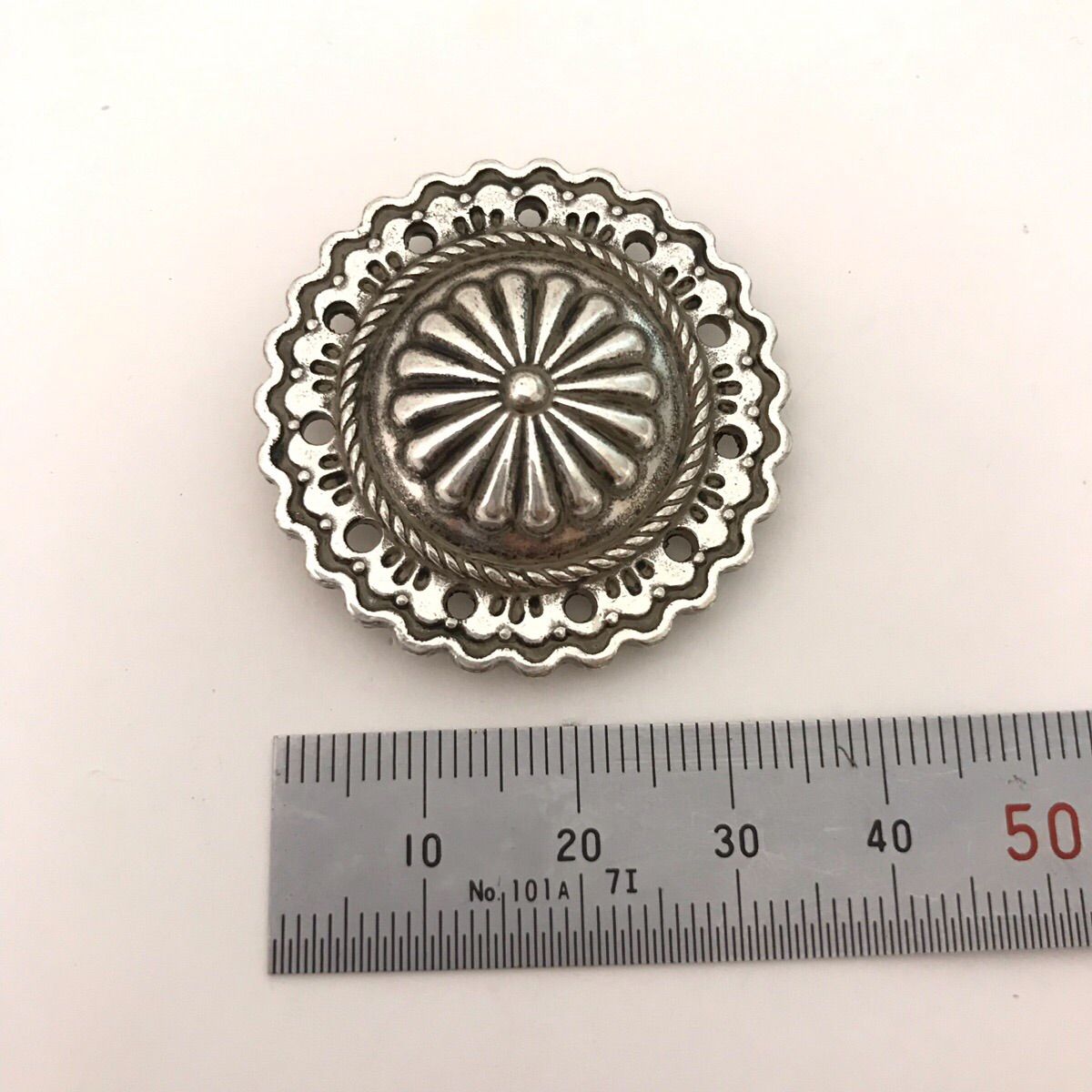 【A-2】15個フラワー コンチョ ボタン