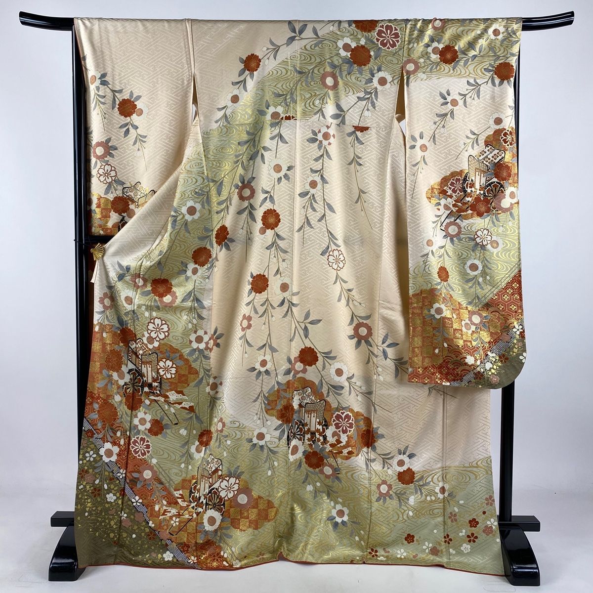 【数量限定】 振袖 身丈171cm 裄丈66cm M 袷 御所車 桜 金彩 薄オレンジ 正絹 秀品 おしゃれになりたい