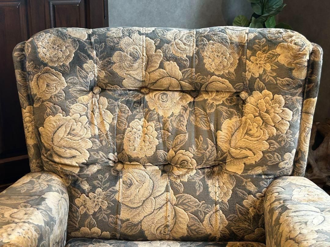 左側　金華山織　ベロア生地　ヴィンテージ　ソファ　アンティーク　レトロ　IZ 右側 金華山織 ベロア生地 ヴィンテージ ソファ アンティーク