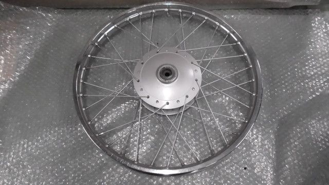 カブ50 C50-9805 の フロントホイール M10 1760663662