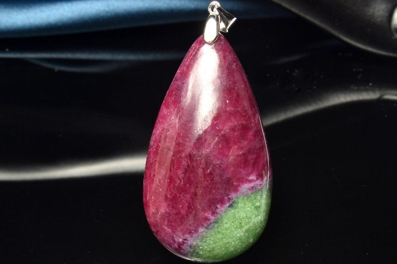 １点物 シルバー925 高品質 ルビーインゾイサイト 44x25mm ドロップ ペンダントトップ パワーストーン 天然石 _PC6317