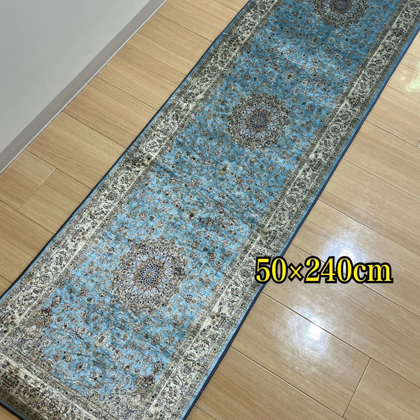 プリントキッチンマット　50×240　ライトブルー　光沢　軽い　アンティーク調　ペルシャ風プリント　ロングマット　水色