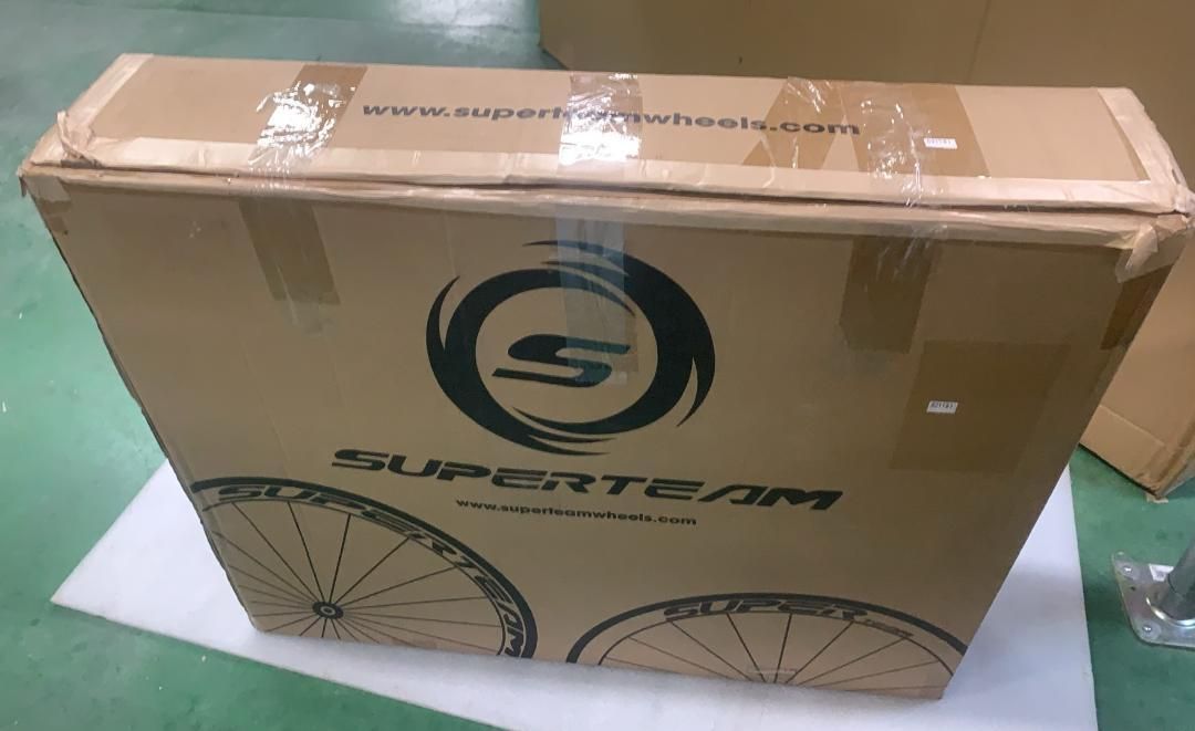 SUPERTEAMカーボンスポークディスクブレーキ50mmチューブレスカー --521181