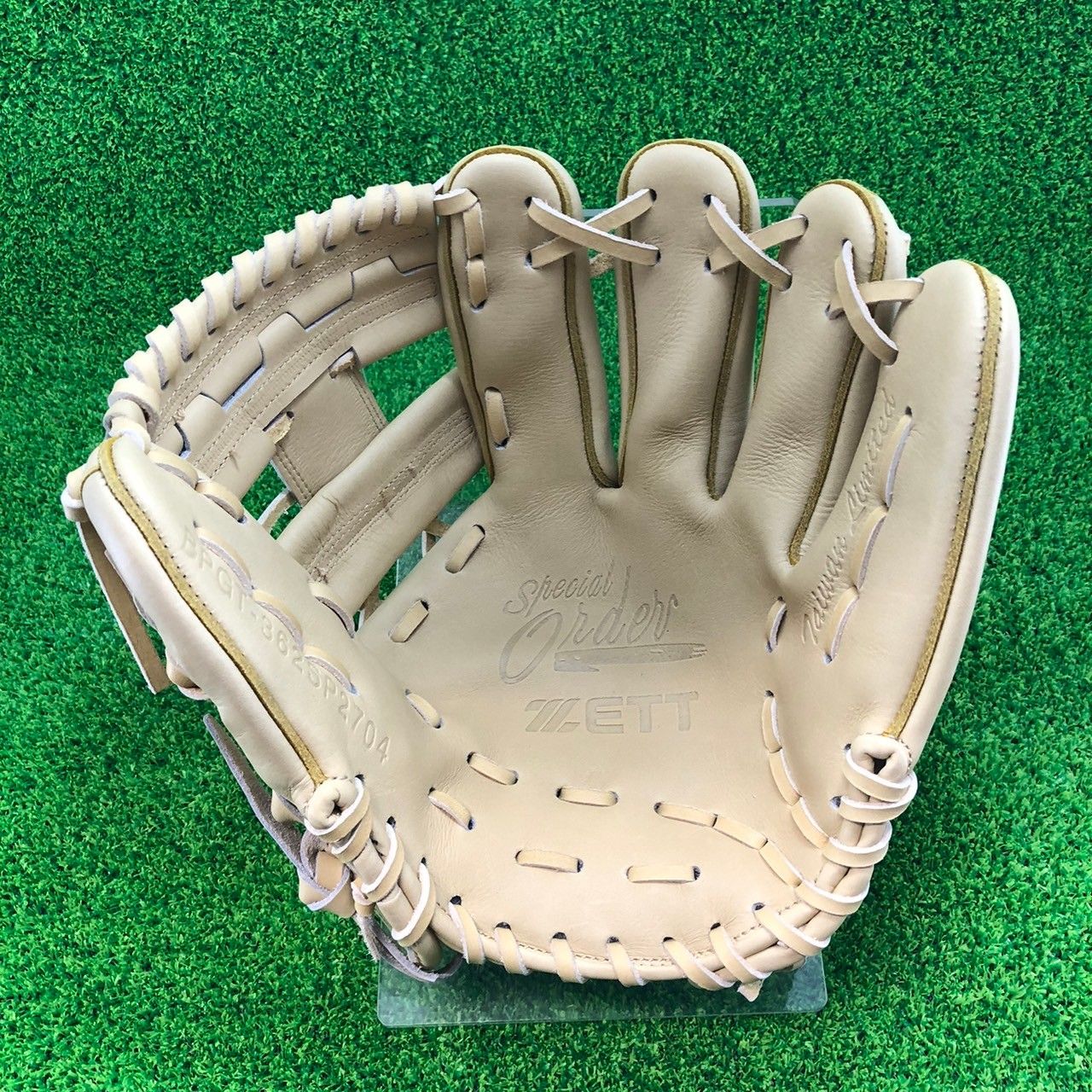 ZETT - ゼット ZETT 860 内野手用 硬式グローブ グラブ 右投げ 海外 ZETT - ゼット ZETT 860 内野手用 硬式グローブ グラブ 右投げ