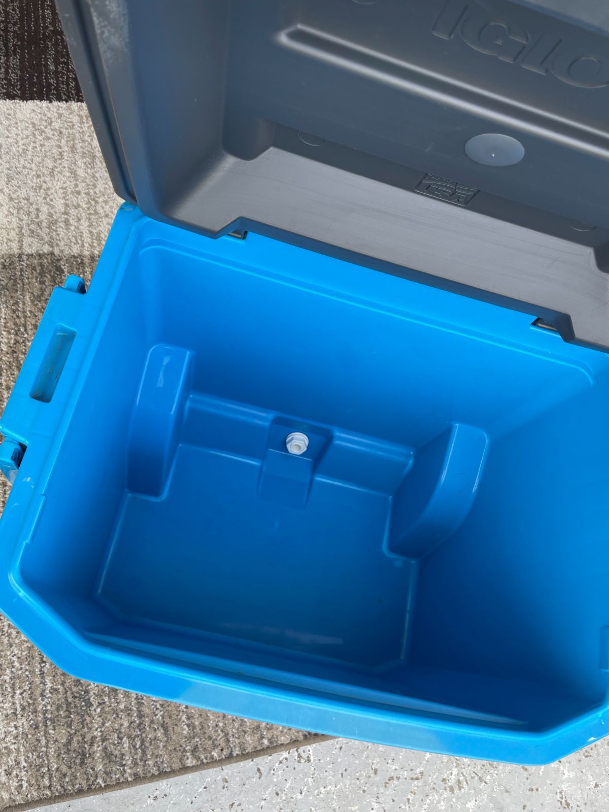 IGLOO マックスコールド クーラーボックス 62QT (58L) エキスパート