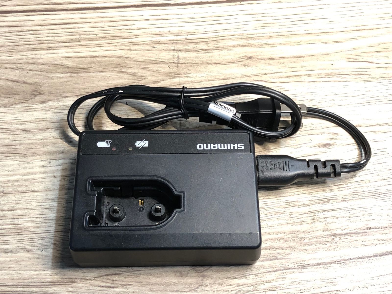 シマノ Di2 バッテリーチャージャー 充電器 SM-BCR1 SM-BCC1 シマノ SM