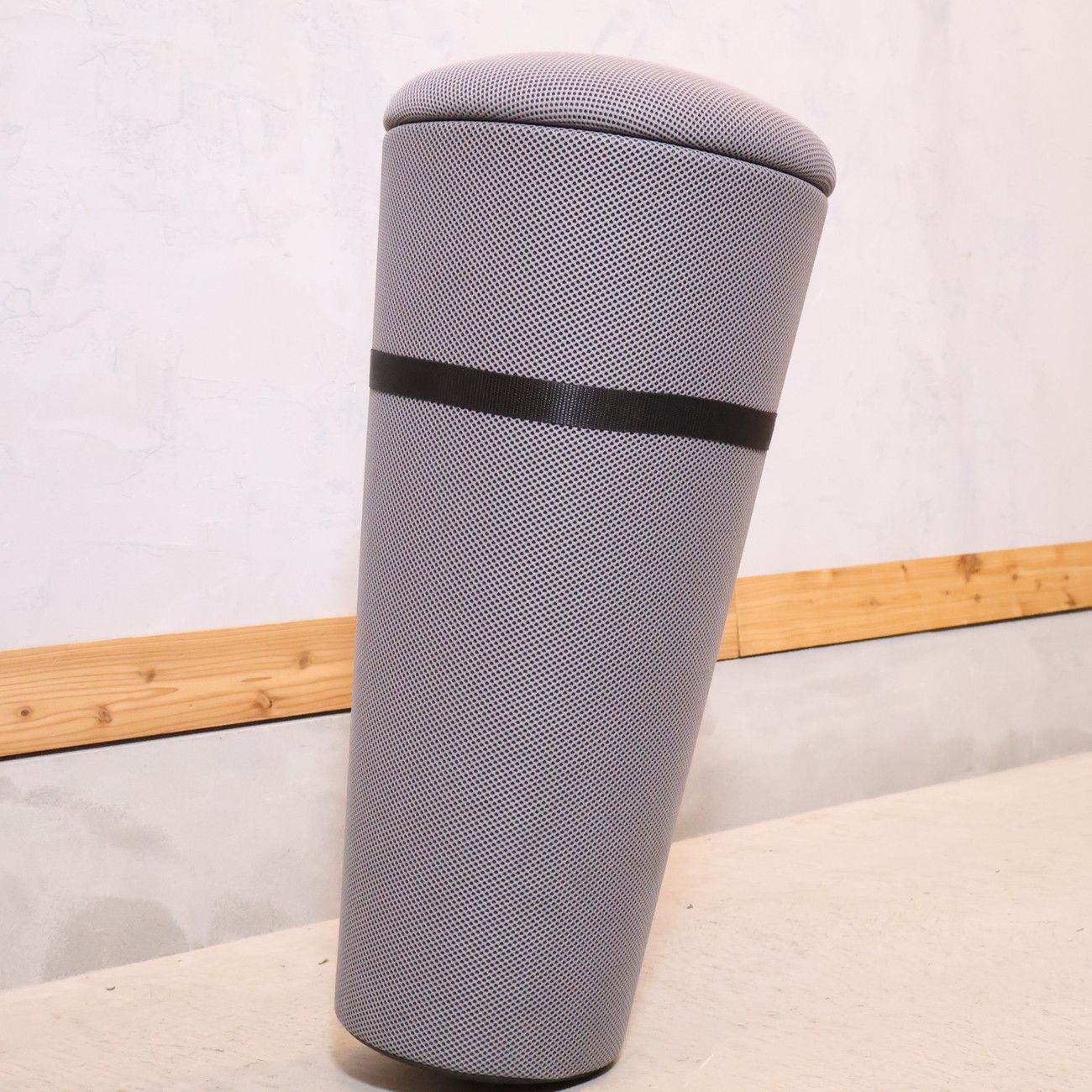 ドイツの家具メーカー”Wilkhahn(ウィルクハーン)”のstand-up(スタンド ドイツの家具メーカー”Wilkhahn(ウィルクハーン)”のstand-up(スタンド