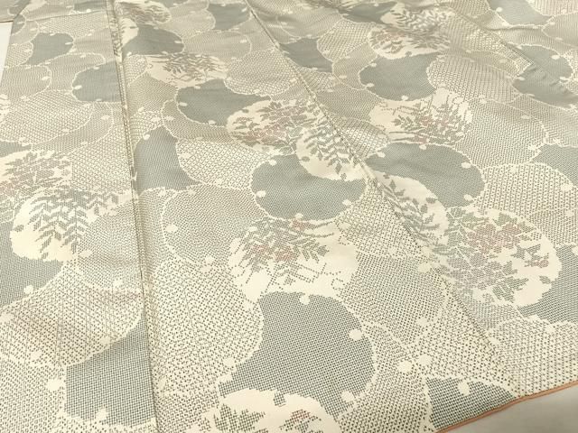 平和屋着物●本場大島紬　白大島　雪輪花文　正絹　逸品　AAAW4070np 平和屋着物○本場大島紬 白大島 雪輪花文 正絹 逸品 AAAW4070np - メルカリ