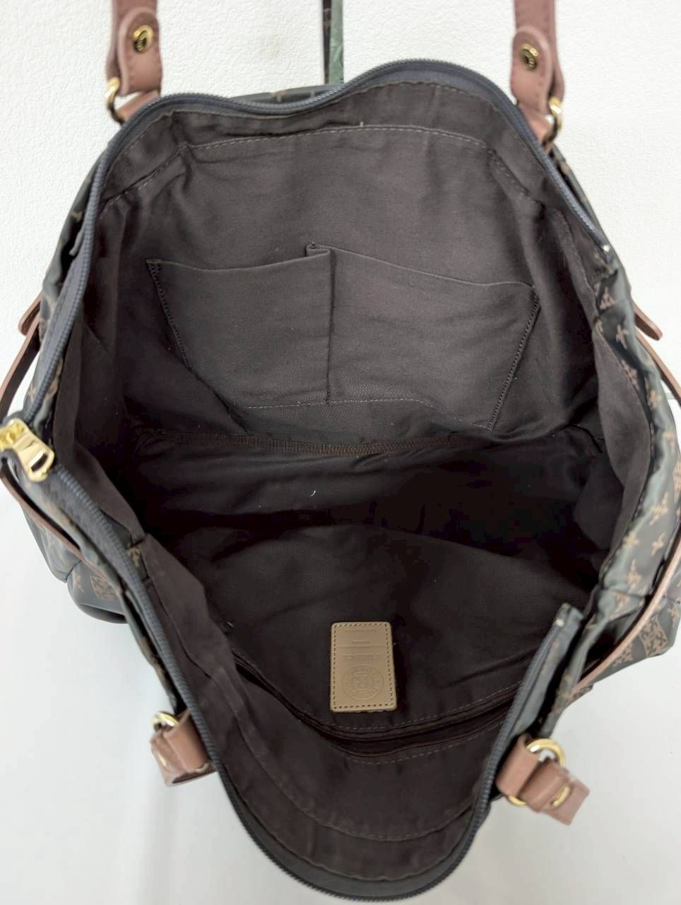 美品　ラシット　トートバッグ　肩掛け　A4可 ジャガード　ナイロン×レザー russet ラシット トートバッグ ナイロン×レザー 肩掛け A4収納可