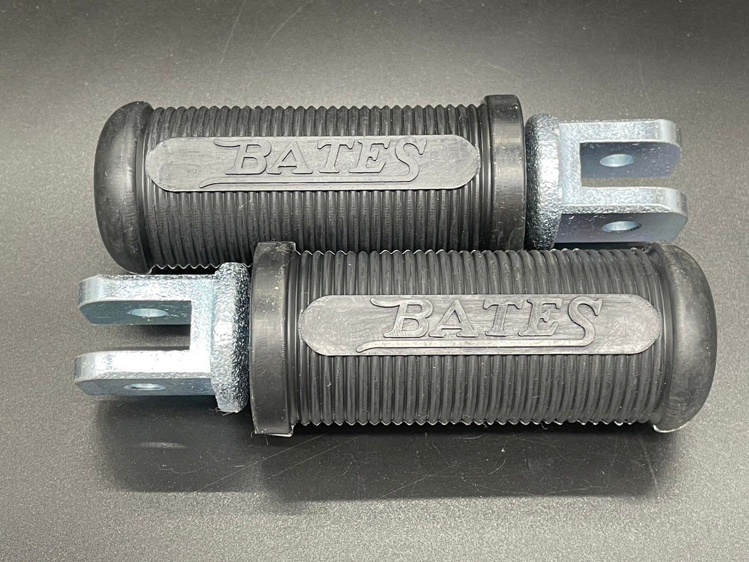 ハーレー BATES ベイツ フットペグ ステップ セット パンヘッド