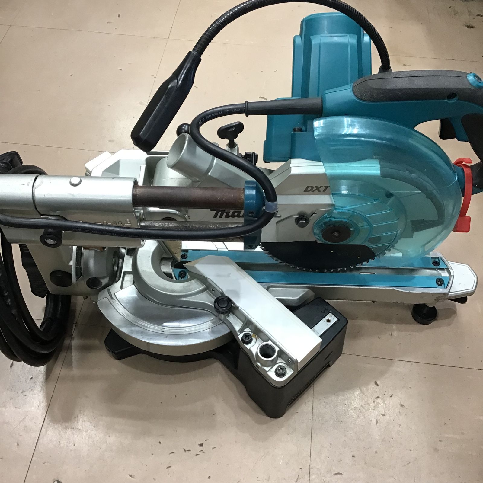 中古】マキタ Makita LS0612FL スライドマルノコ ※レーザー少し弱い 中古】マキタ Makita LS0612FL スライドマルノコ ※レーザー少し弱い