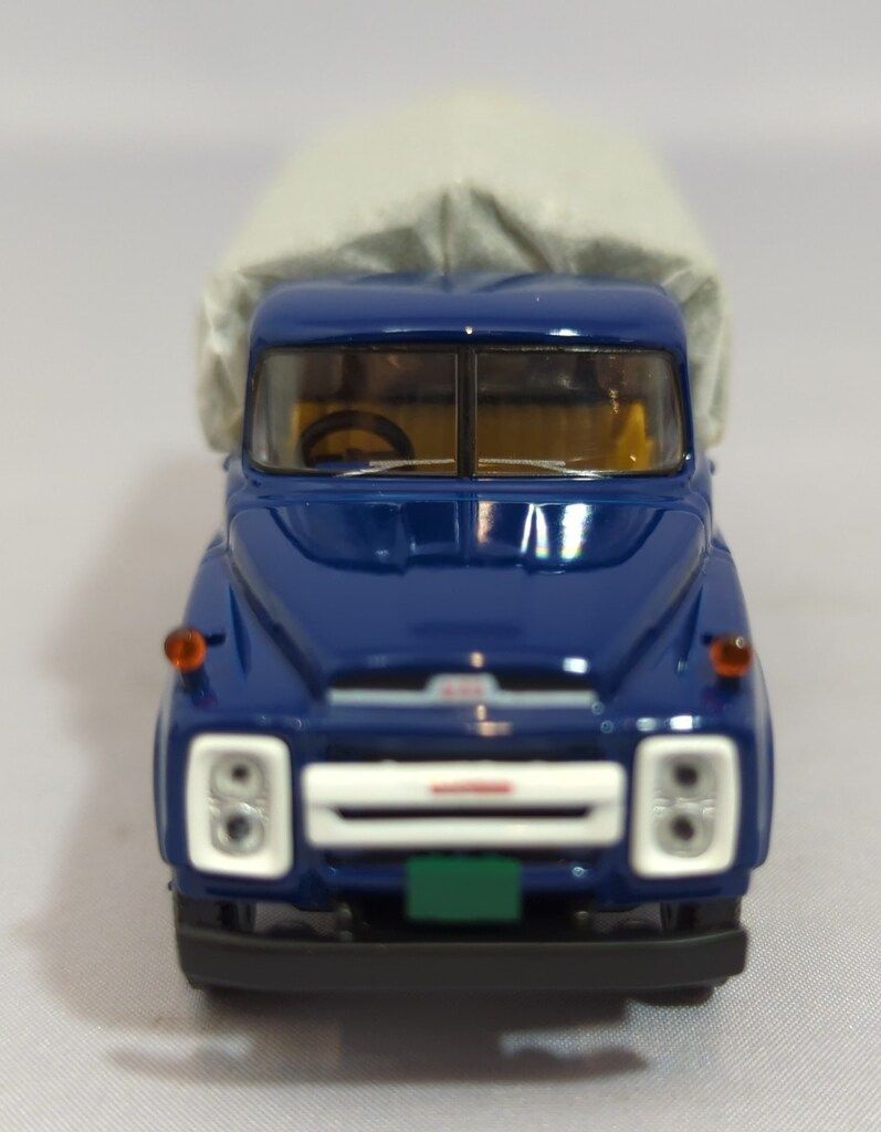 トミーテック TOMICA LIMITED VINTAGE ニッサン 680型 新聞輸送
