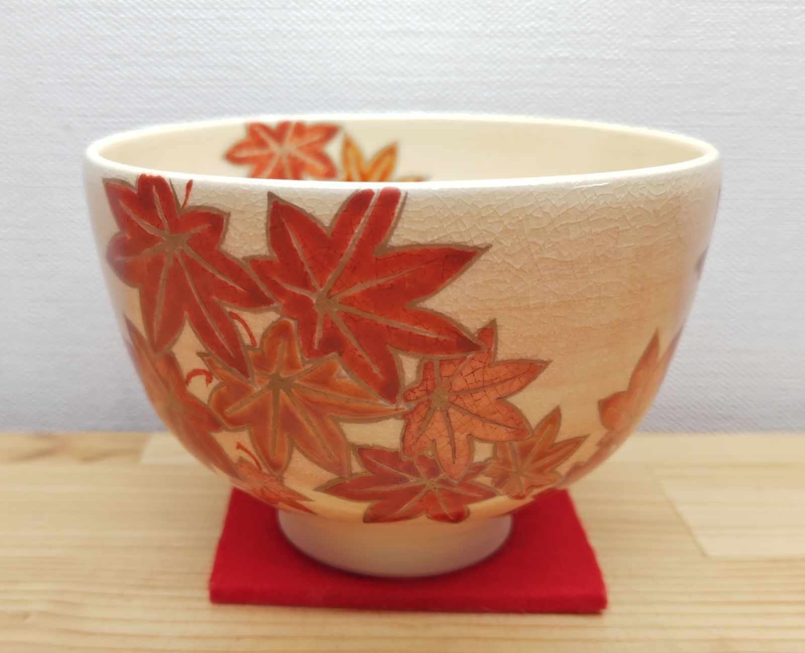 逢絢亭 茶道具 茶碗 京焼 紅葉の図 山川巌窯 共箱入り