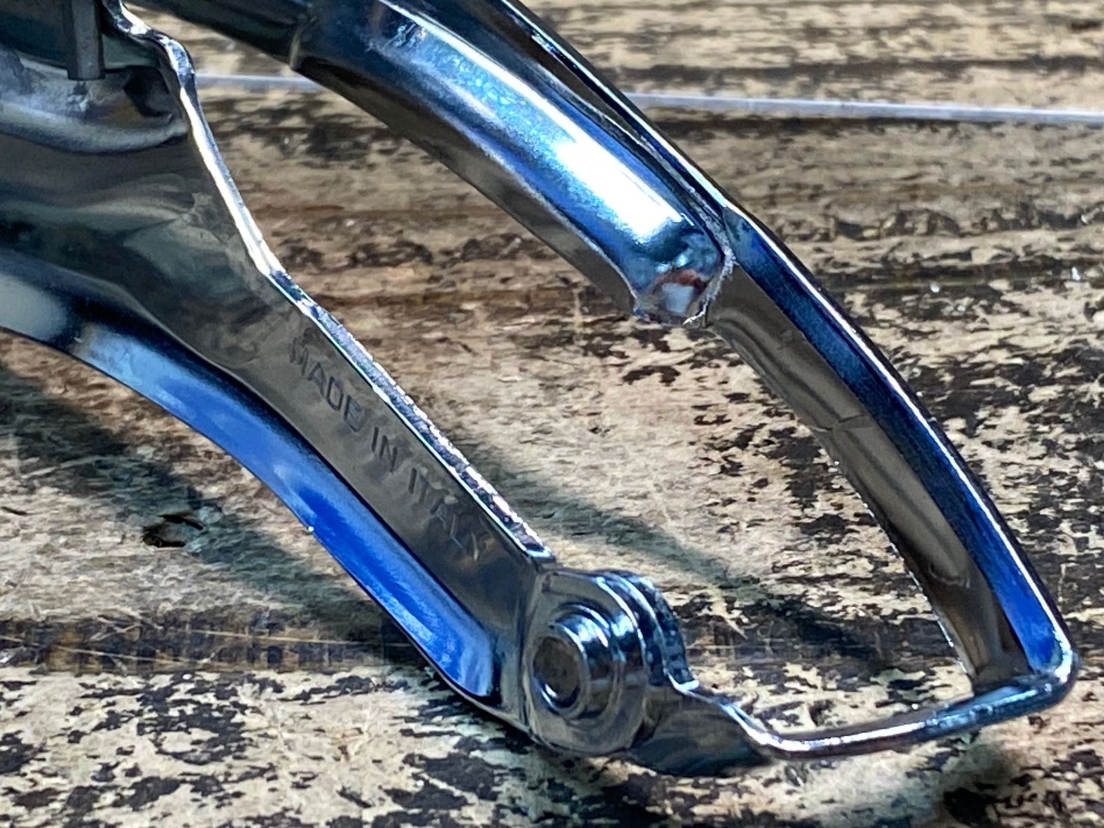 カンパニョーロ　レコード カーボンファイバー フロントディレイラー 75g Campagnolo ( カンパニョーロ ) フロントディレイラー SUPER