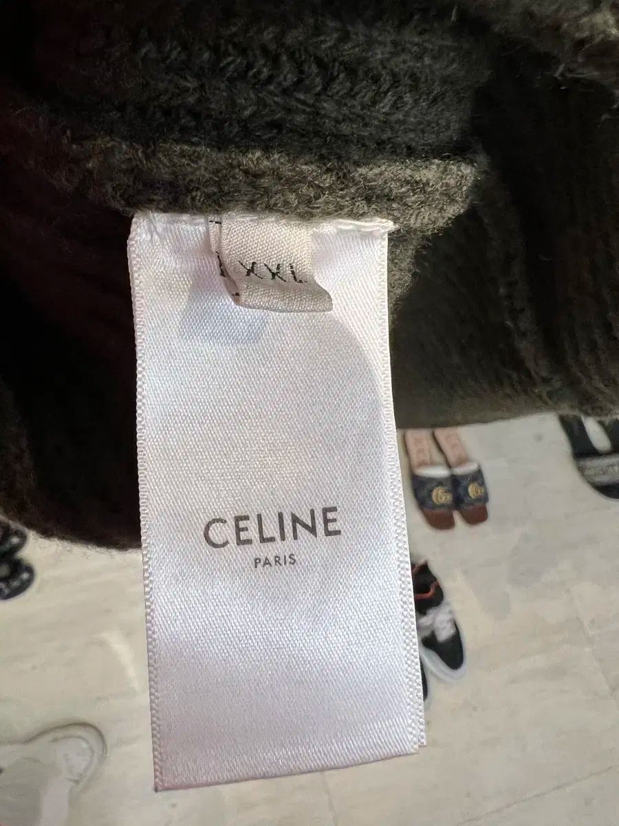 CELINE セリーヌ