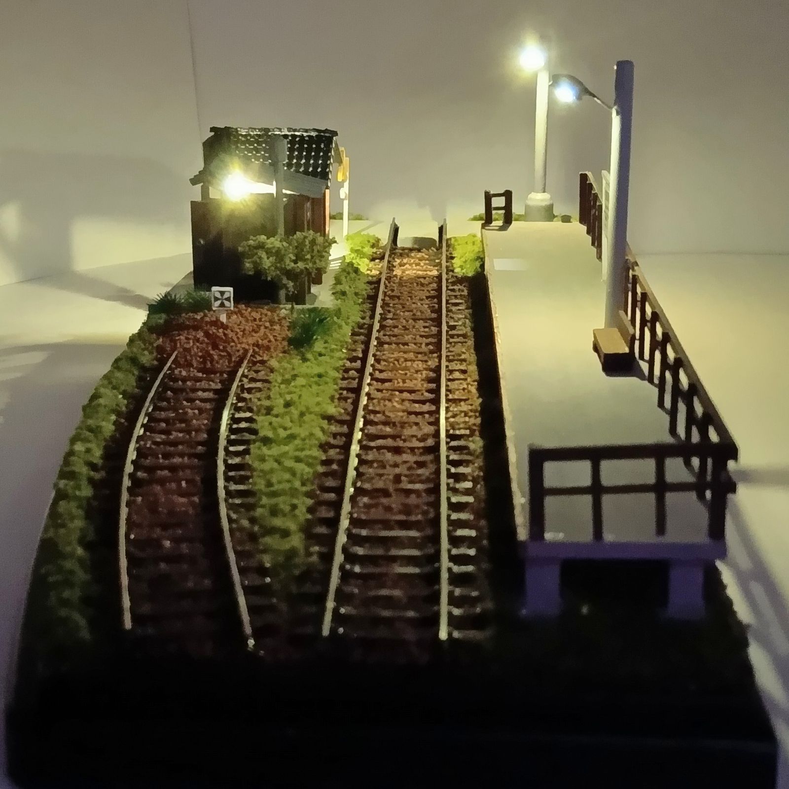 ジオラマ 車両展示台