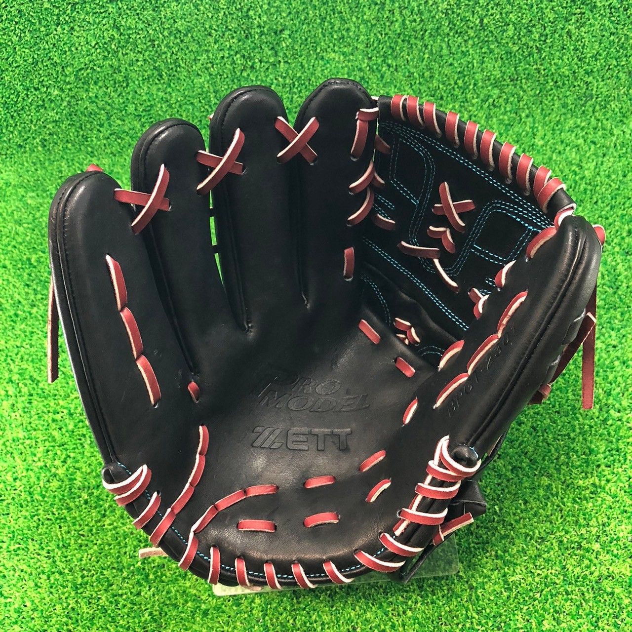 ZETT ブラック 硬式グローブ　投手用　左投 ZETT ブラック 硬式グローブ 投手用 左投