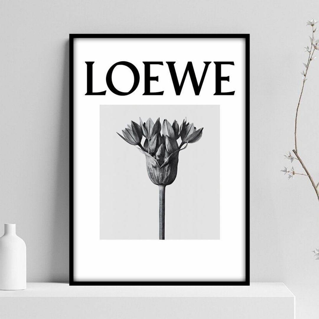 LOEWE A4サイズ 額縁フレーム付き - メルカリ