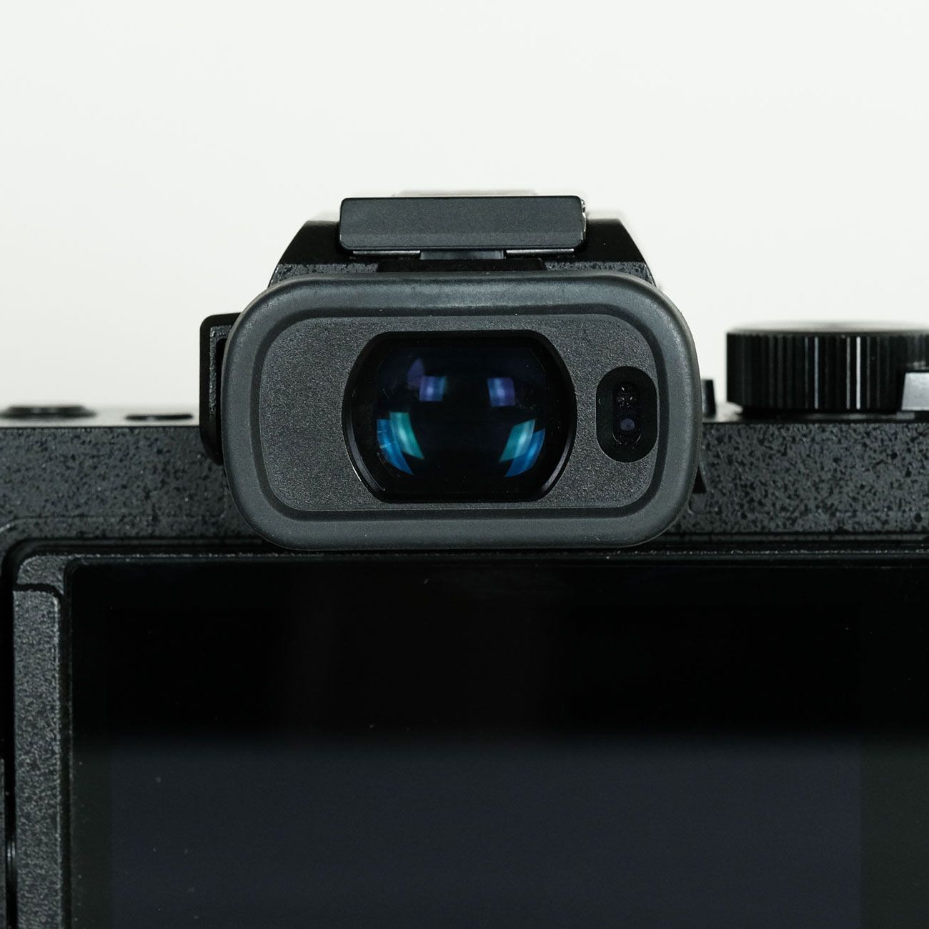 美品] Panasonic LUMIX DC-G100[ボディ]/ マイクロフォーサーズ