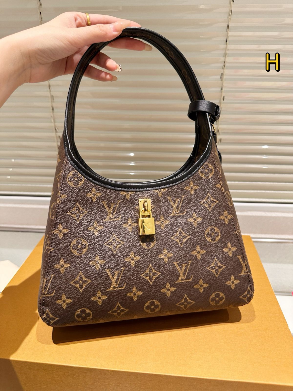 LV