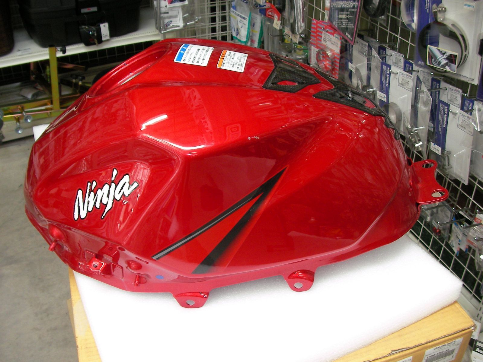 カワサキ Ninja400 純正タンク レッド スリキズ有