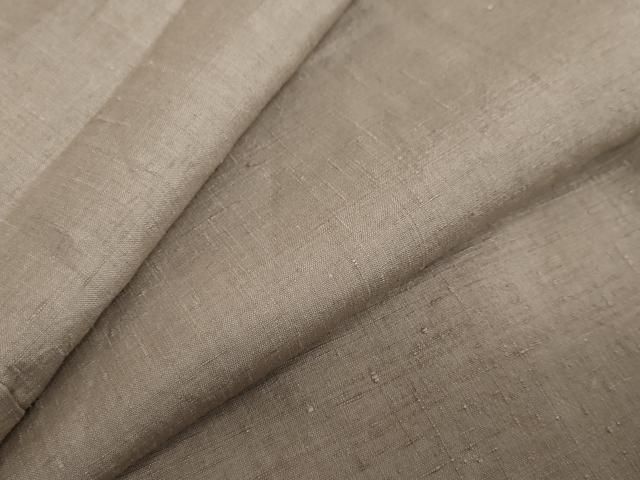 平和屋着物○本場結城紬 重要無形文化財 空五倍子色 正絹 逸品