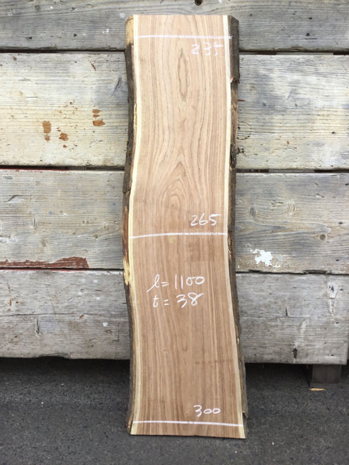 栗 27.5cm×32.5cm 厚み2.6cm / 銘木 一枚板 【公式通販】 栗 27.5cm×32.5cm 厚み2.6cm / 銘木 一枚板 【公式通販】