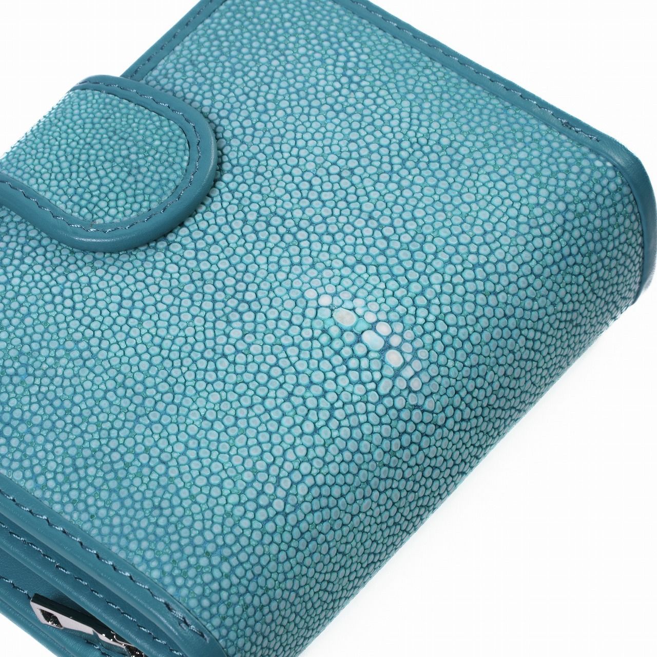 スティングレイ☆二つ折り財布☆新品☆高級感☆シャイニング