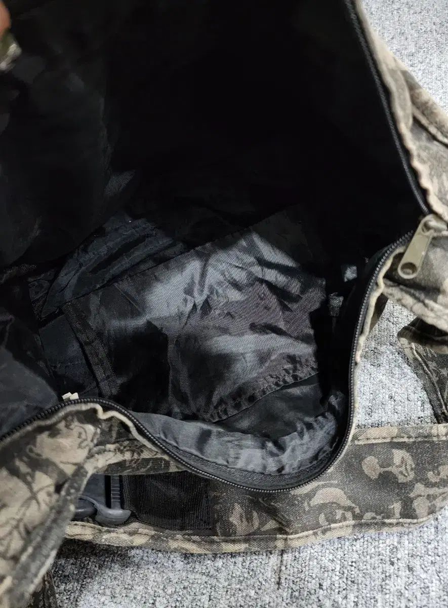 抽象的な ヴィンテージ ファブリック コネクション アメカジ アート クロス バッグ ショルダーバッグ 【気質アップ】