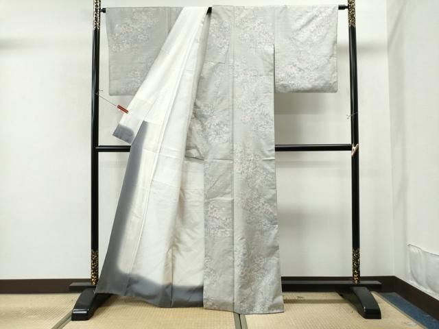 平和屋着物●本場大島紬　白大島　9マルキ　正絹　逸品　CAAU1700yc 平和屋着物○本場大島紬 白大島 9マルキ 正絹 逸品 CAAU1700yc - メルカリ