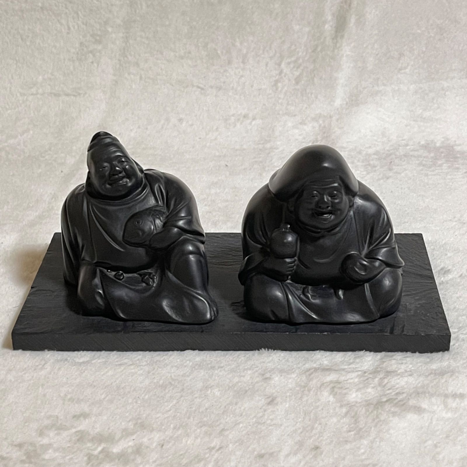 or様ビンテージ平和的なお金に癒される大黒様、恵比寿様の那智黒の石の彫刻オブジェ or様ビンテージ平和的なお金に癒される大黒様、恵比寿様の那智黒