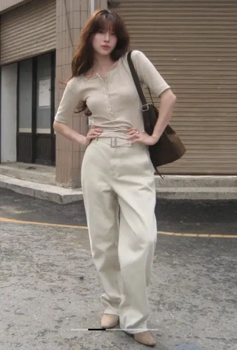 【100％品質保障!】 ARTID アチッド ベルト付き カーブド デニム パンツ ファッションセンス