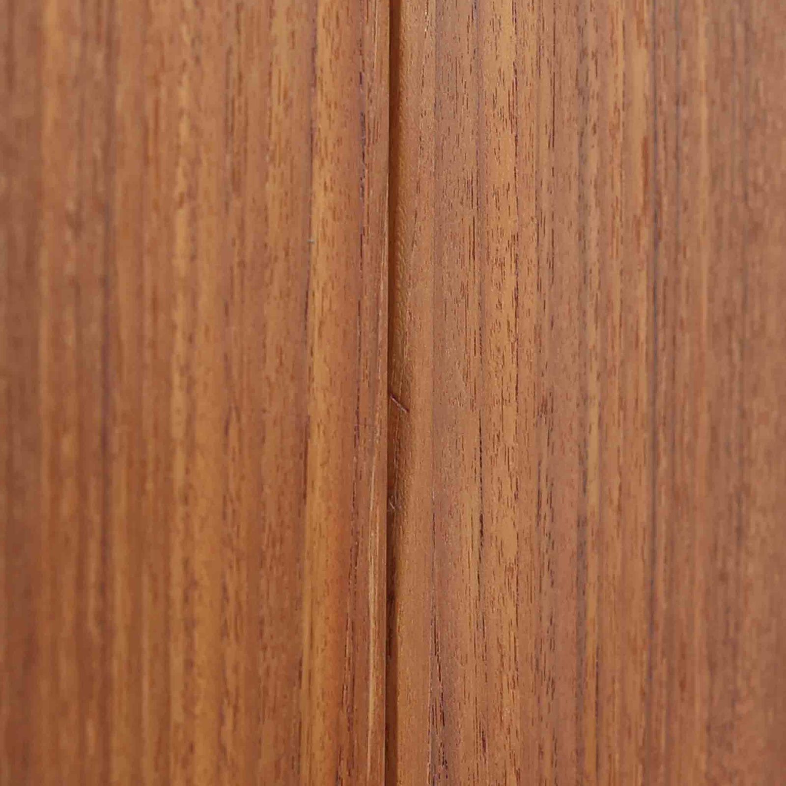 収納キャビネット