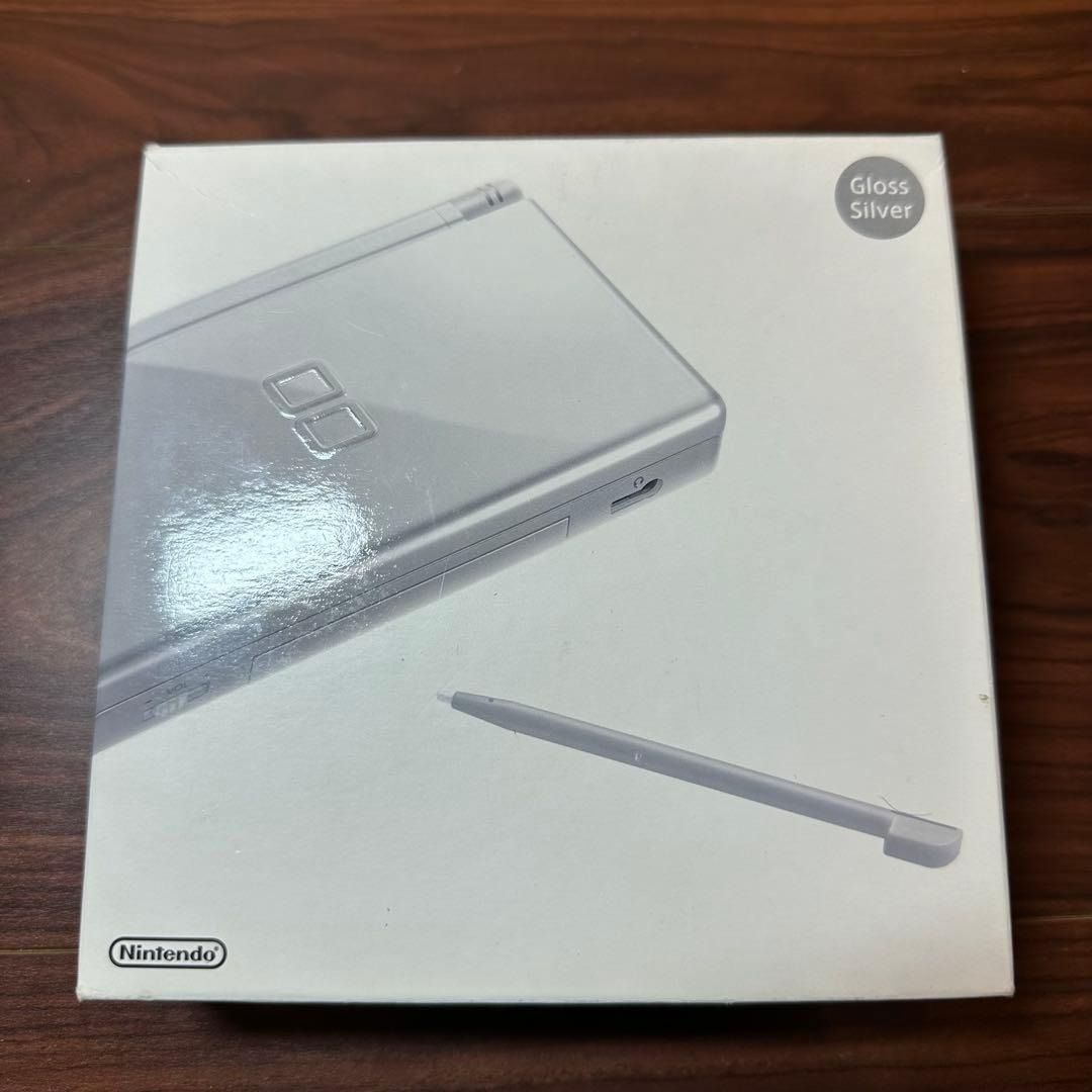 ニンテンドーDS LITE 本体 グロスシルバー 2555