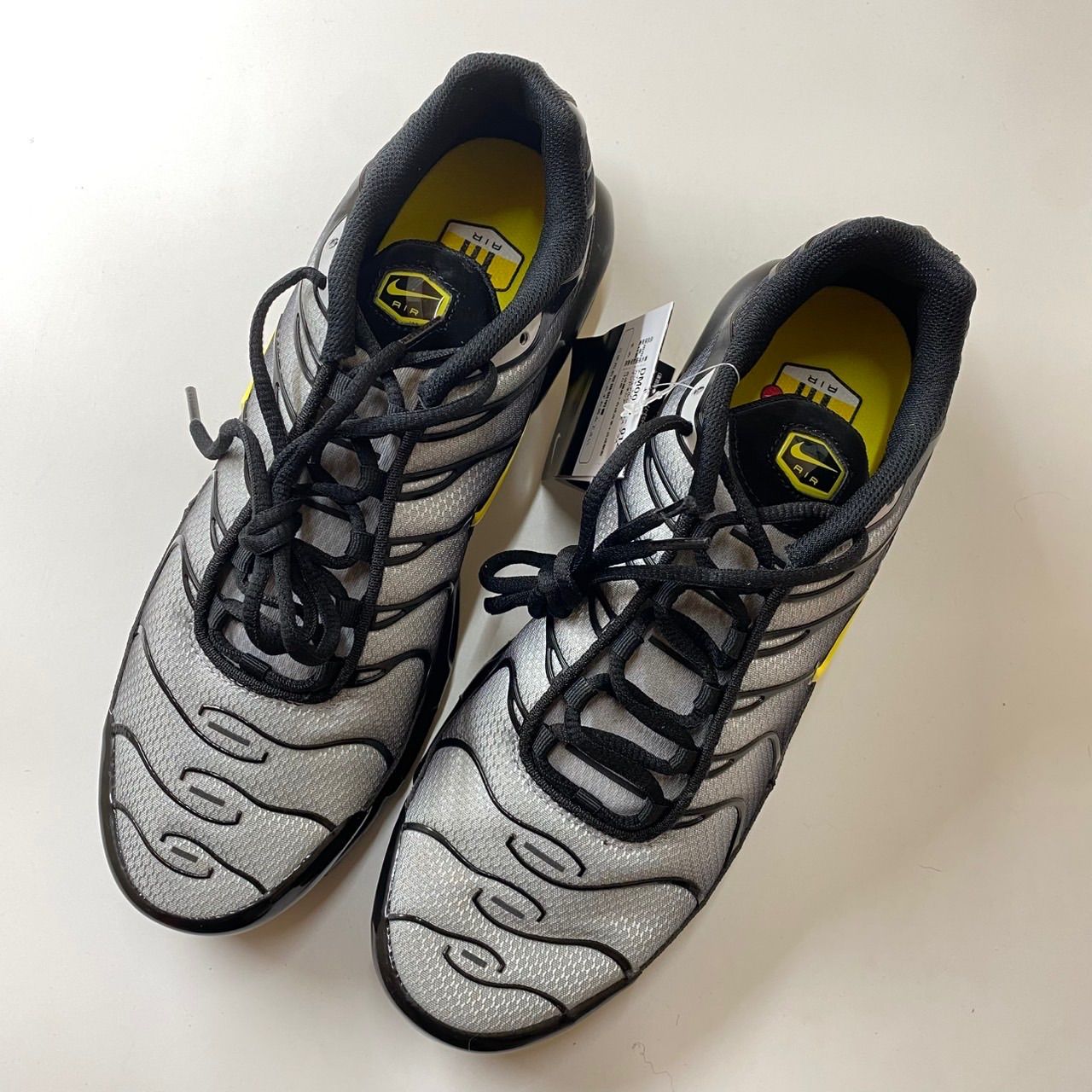 NIKE AIR MAX PLUS ナイキ エア マックス プラス BLACK/OPTI YELLOW