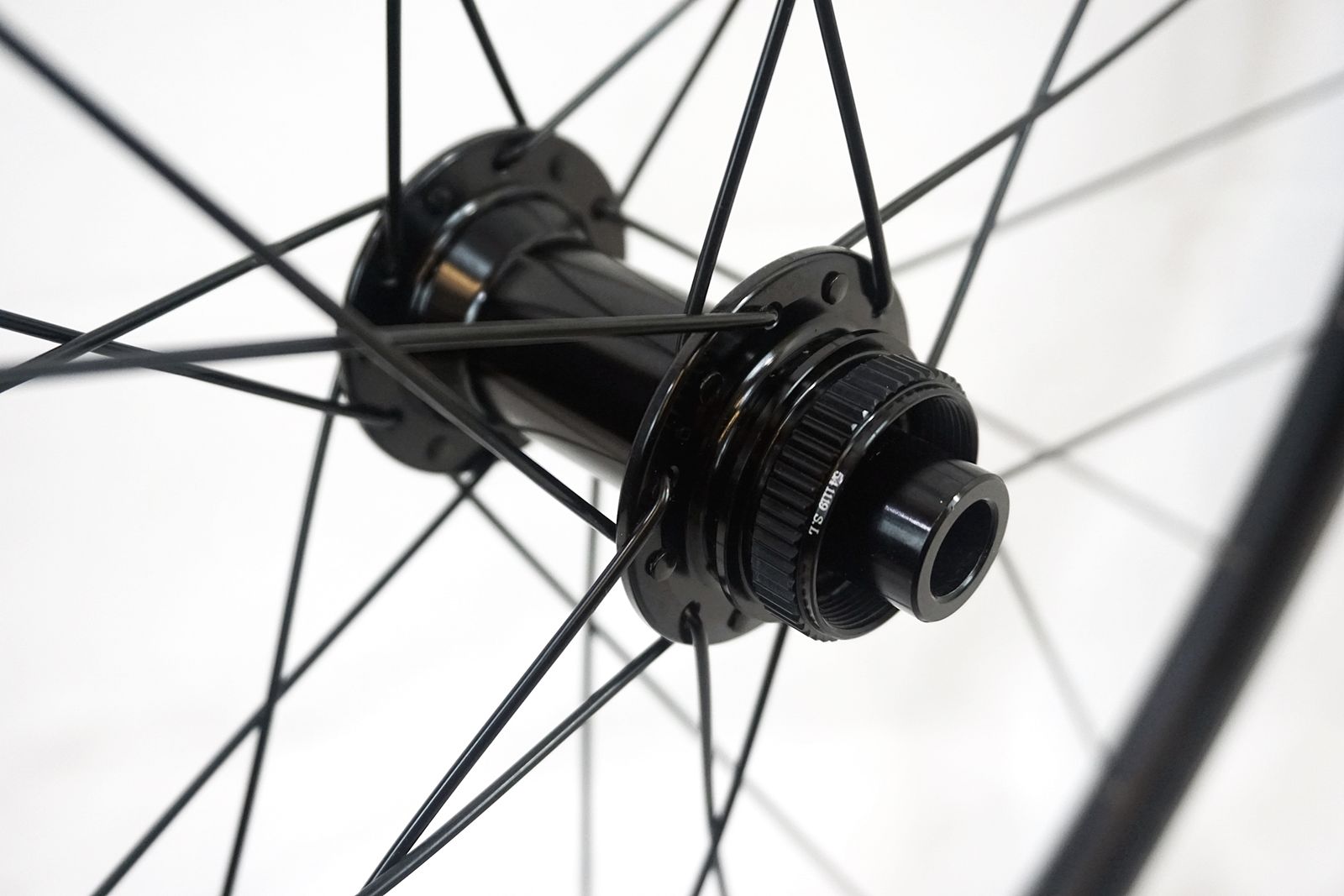BONTRAGER 「ボントレガー」 AFFINITY TLR DISC ホイールセット
