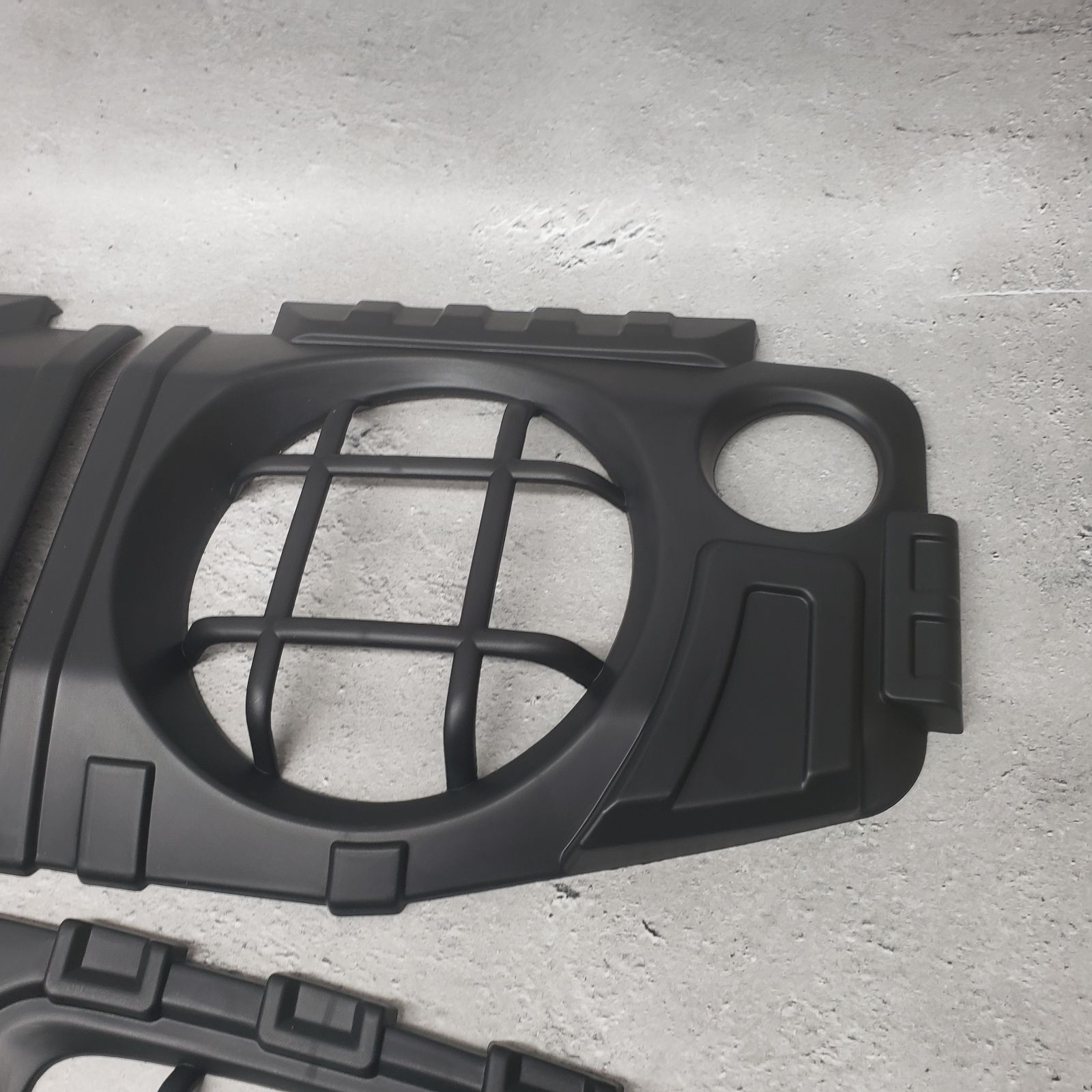 【ジムニー JB74専用】　カバー3点セット 純正顔をポン付けでチョイ悪顔に！　新品 ジムニーシエラ ヘッドライトカバー フォグライトカバー テールライトカバー ジムニー JB74専用】 カバー3点セット 純正顔をポン付けでチョイ悪顔に