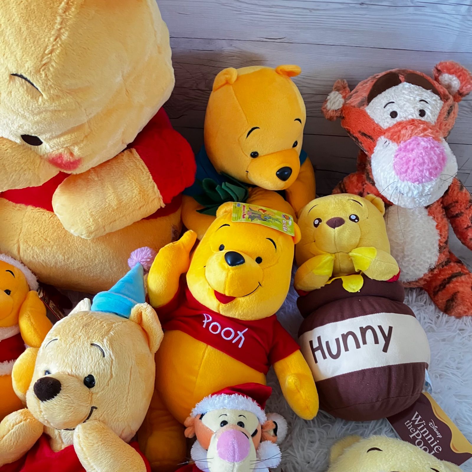 ディズニー くまのプーさん グッズまとめ売りぬいぐるみ ティガ　大型 大量 ディズニー くまのプーさん ぬいぐるみ プーさん ティガー 大量まとめ