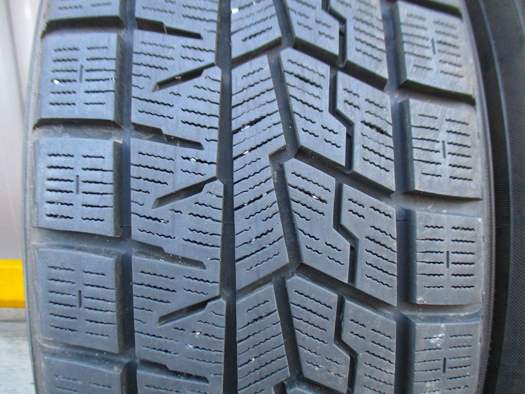 205 60R16 96Q ヨコハマ ICEGUARD iG70 スタッドレス 4本 T60700822 インボイス領収書発行