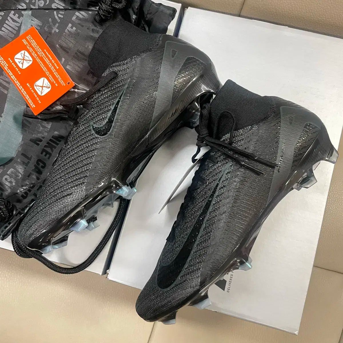 新品 NIKE 最高品質 サッカーシューズ 出品 - マーキュリアル