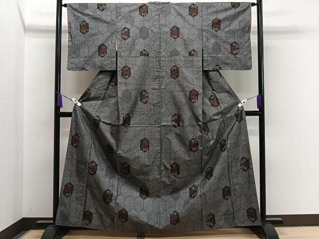 平和屋着物●本場大島紬　9マルキ　亀甲花文　正絹　逸品　未使用　CAAY4895ut 平和屋着物□本場大島紬 9マルキ 亀甲花文 正絹 逸品 caav1365kb 平和屋