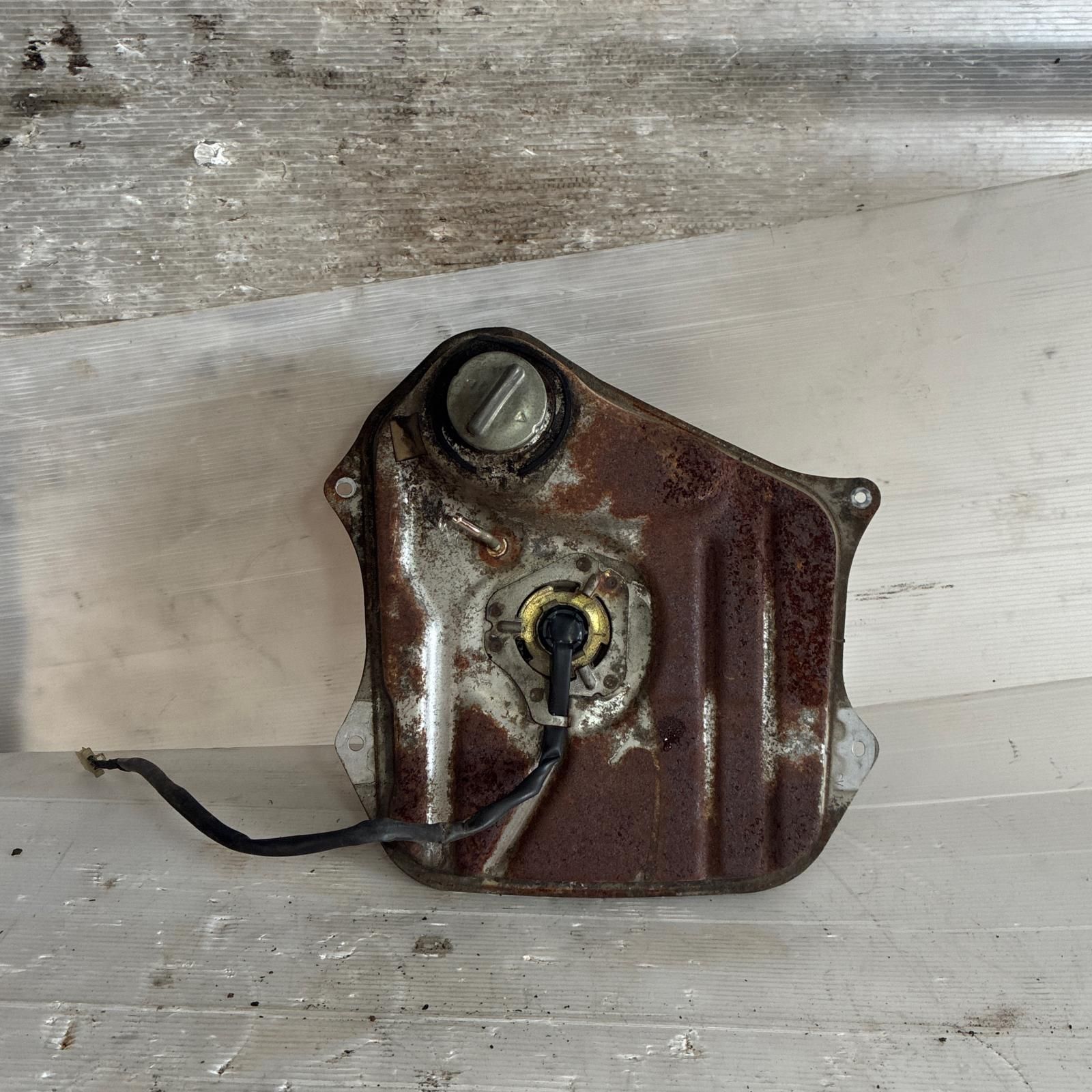 ユ*ケ様 SONY A65 SLT-A65 レンズ バッテリー ケース 付き