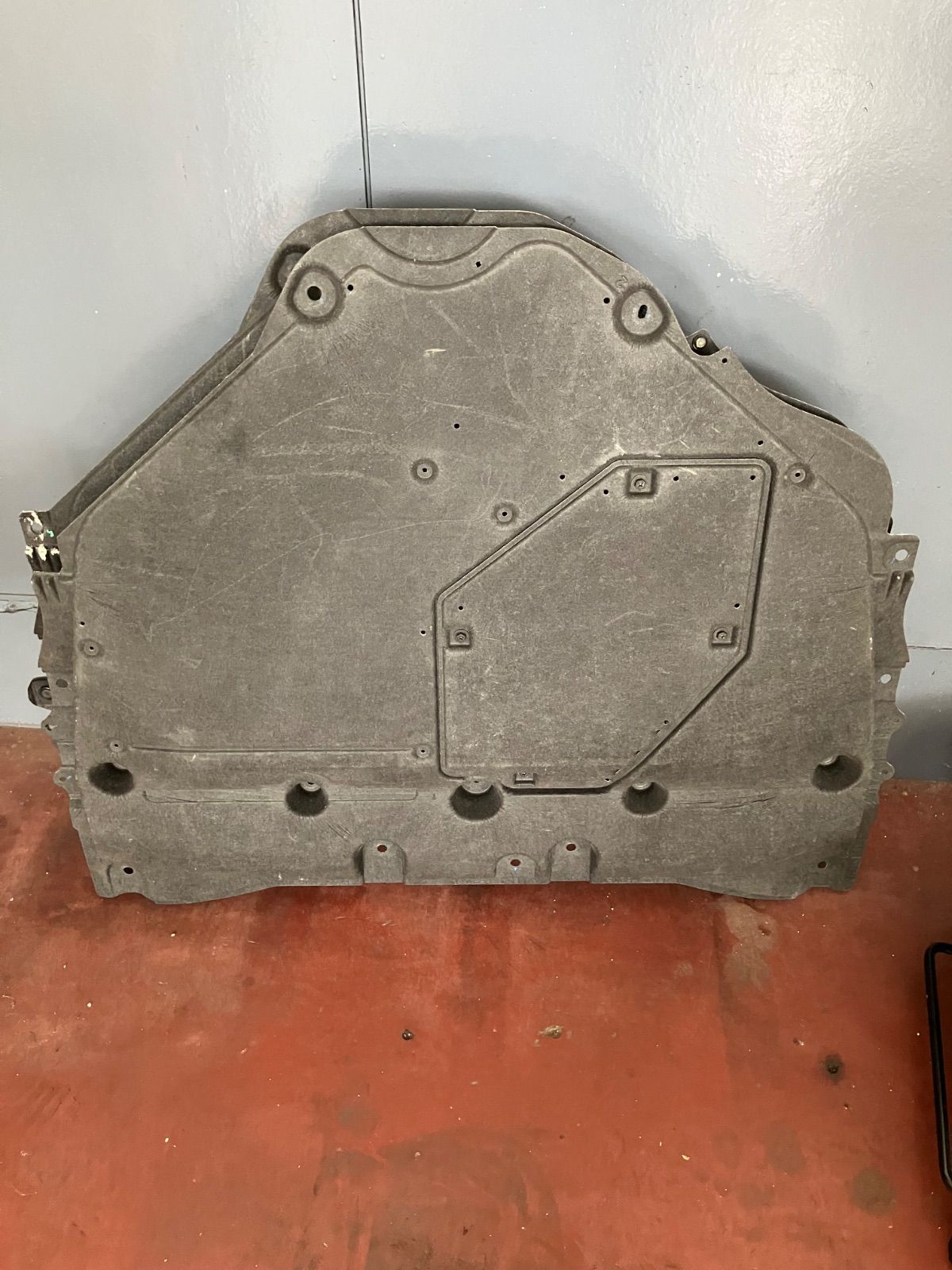 GRヤリス エンジンアンダーカバー