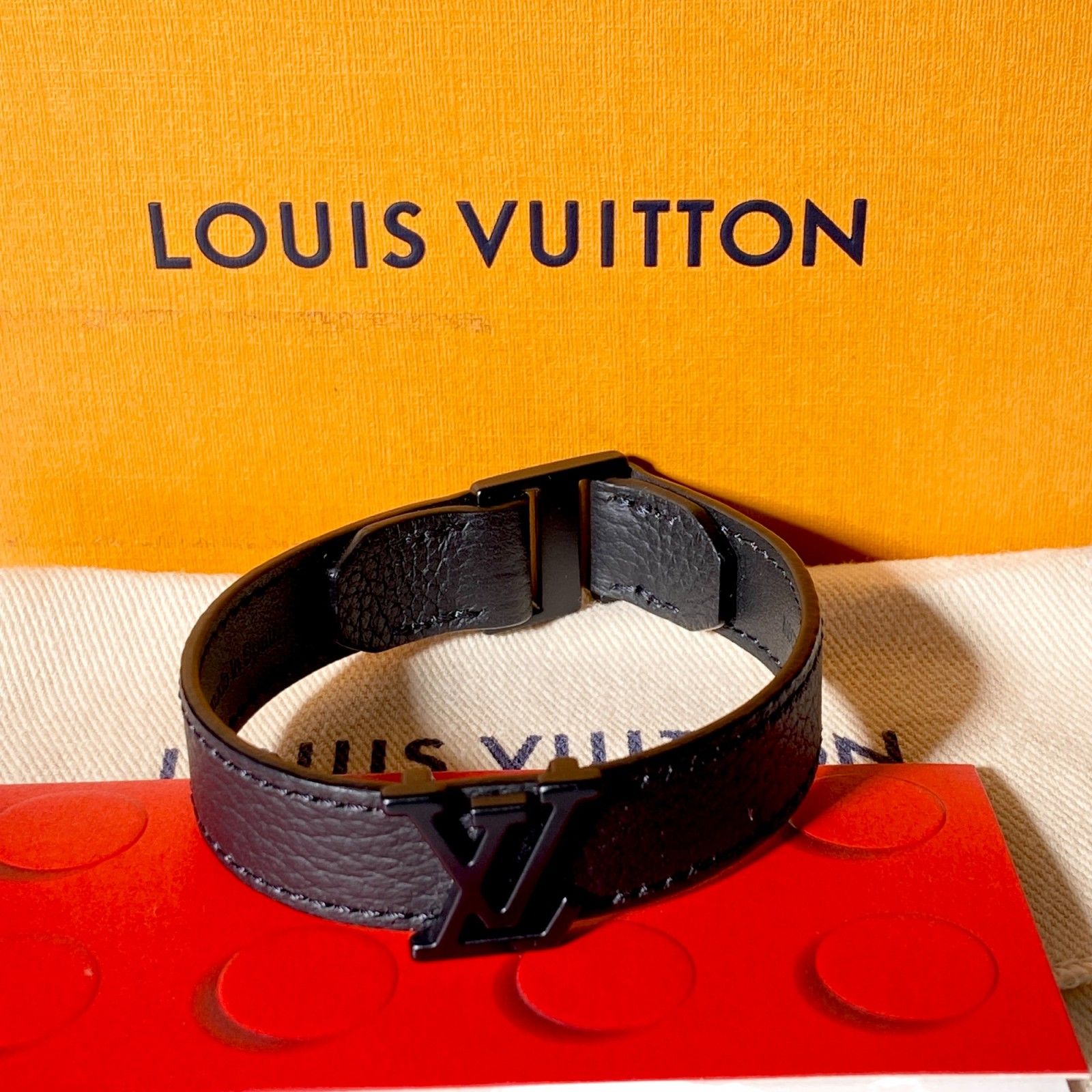 中古】美品 ルイ ヴィトン LOUIS VUITTON メンズ LVロゴ 中古】美品 ルイ ヴィトン LOUIS VUITTON メンズ LVロゴ
