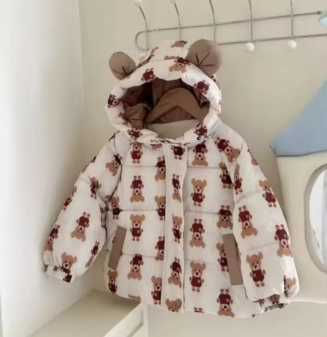 コンシルイネ クマのダウンジャケット etc.