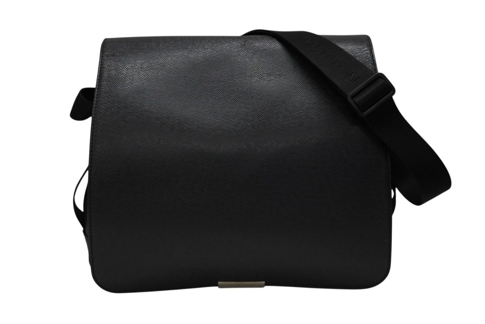 LOUIS VUITTON ルイヴィトン タイガ ヴィクトール ショルダーバッグ M30142 レザー ブラック シルバー金具 4b006548