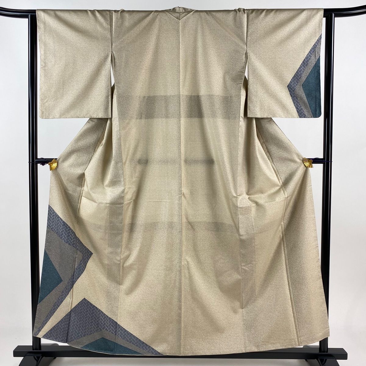 付下げ 身丈156.5cm 裄丈63.5cm S 袷 紬地 網目 幾何学模様 銀彩 ベージュ 正絹 名品